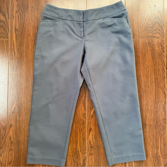 Apt 9 Gray Capris Size 6 Mid Rise Straight Leg Work Office Dress Pants - Picture 5 of 10